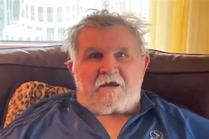 Mike Ditka Shocks Fans With His Concerning Appearance In School Board