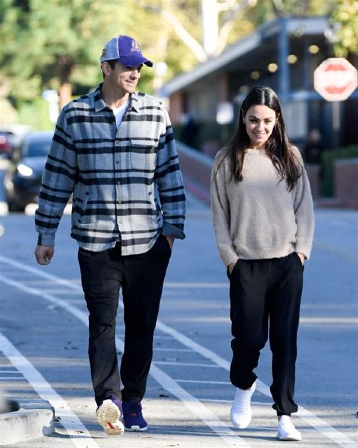 Mila Kunis and Ashton Kutcher are now husband and wife Mirror Online