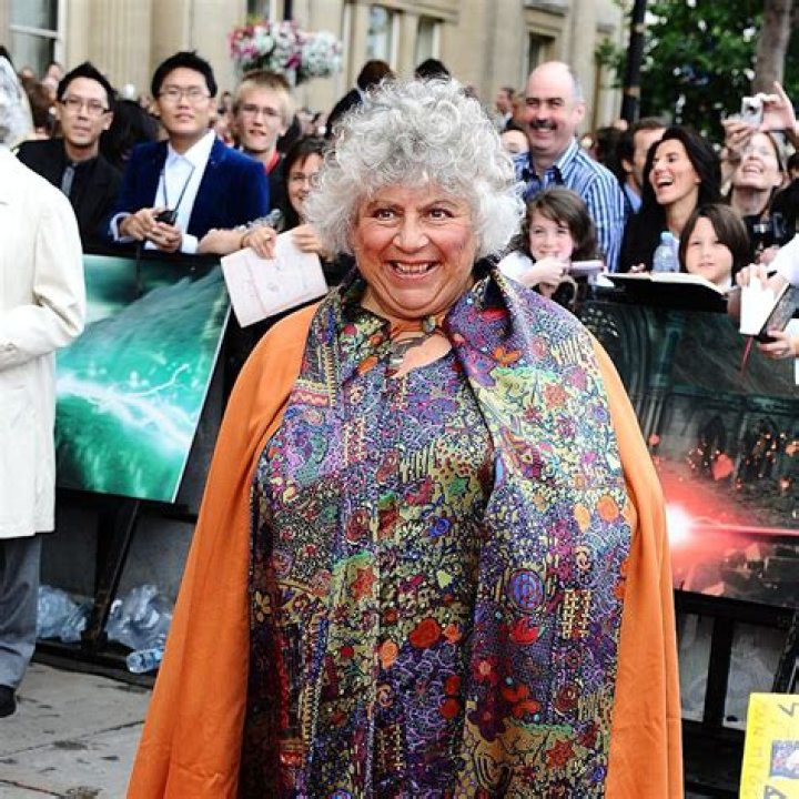 Miriam Margolyes IownieCaiomhe