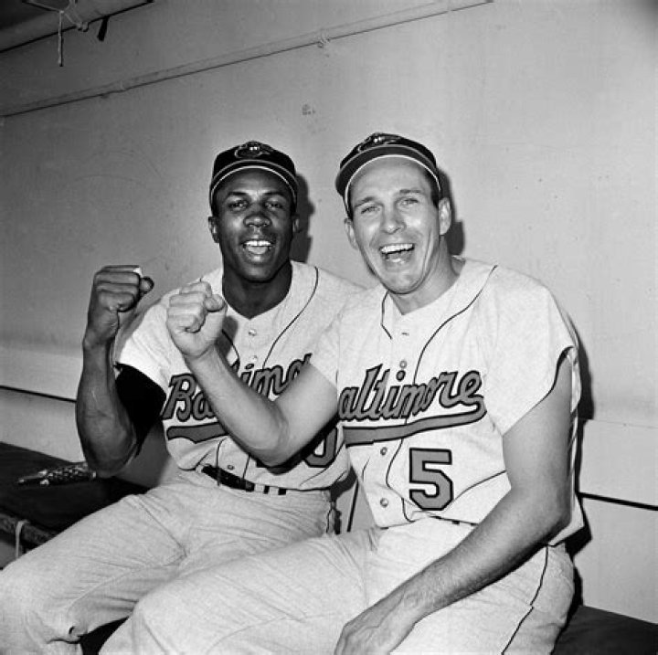 Models of true friendship Frank Robinson and Brooks Robinson The