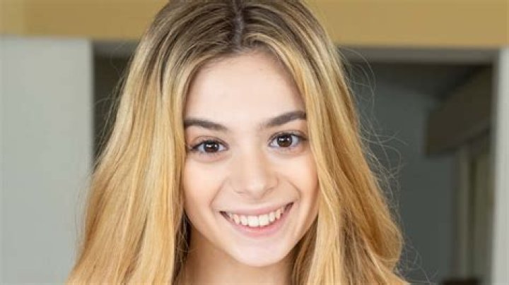 MOLLY LITTLE THE ACTRESS WITH MORE THAN 50 THOUSAND FANS ON TWITTER