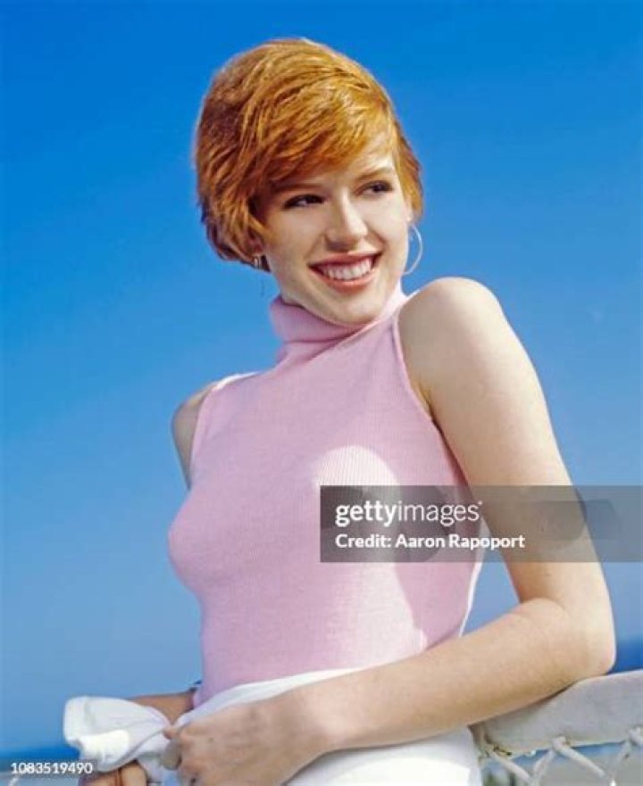 Molly Ringwald's Daughter Channels One of Her Mom's Most Famous Roles