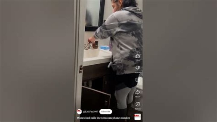 MOM FARTS ? YouTube