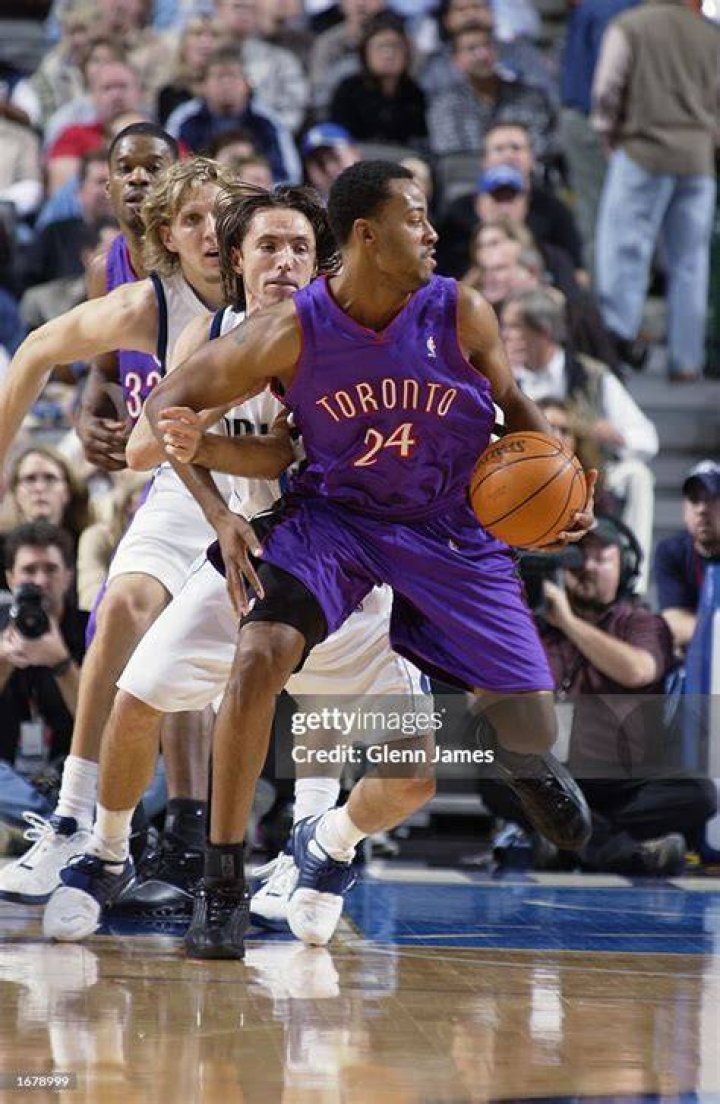 Morris Peterson of the Toronto Raptors looks to pass to a teammate