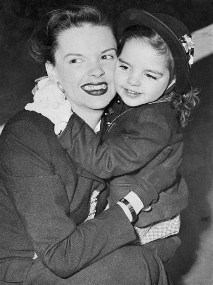 Mother and daughter Liza Minnelli & Judy Garland Judy garland liza