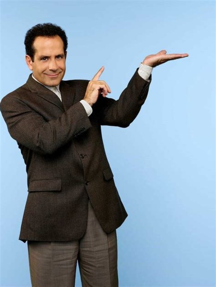 Mr. Monk Bumps His Head (2006)