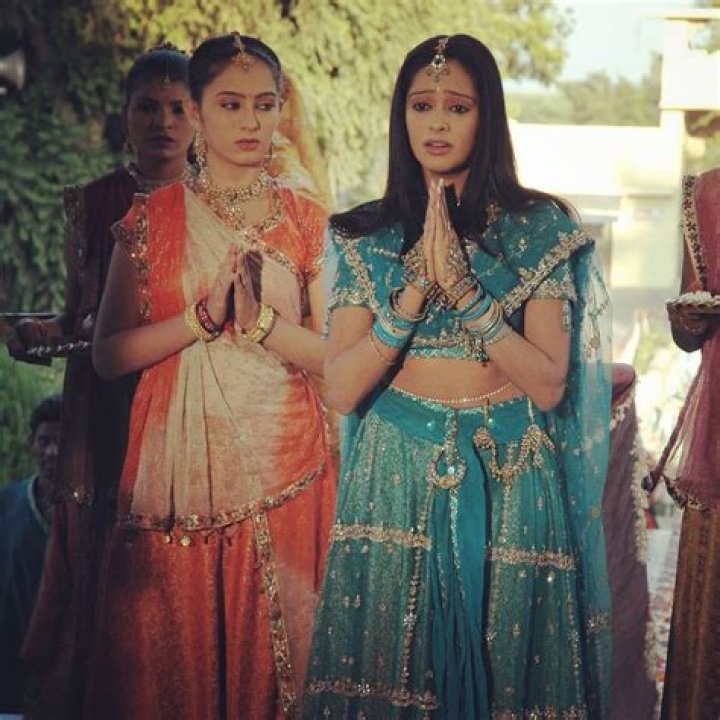Mugdha Chaphekar Instagram तुझा रंग ️ ️ . . reels reelsinstagram 