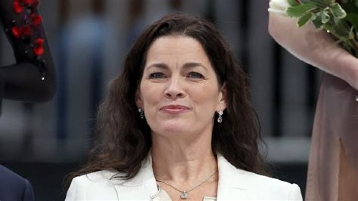Nancy Kerrigan's mom Husband fell after son's bear hug