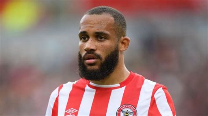 Newcastle trash Brentford 51 to continue fine form
