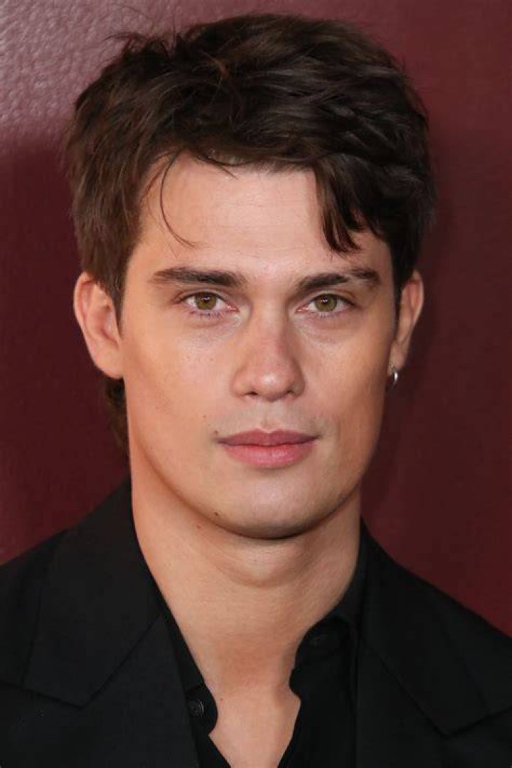 Nicholas Galitzine (Actor) Wiki, Bio, Age, Height, Weight, Family, Net
