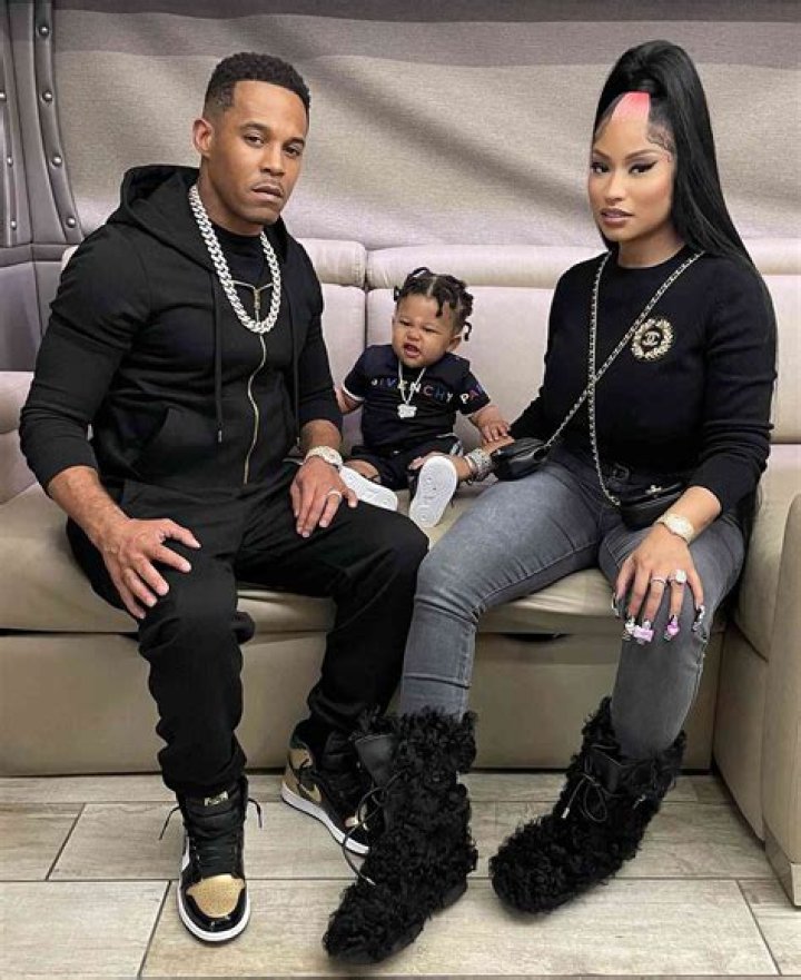 Nicki Minaj Confirms She&rsquo;s Dating Eminem in a JawDropping Instagram