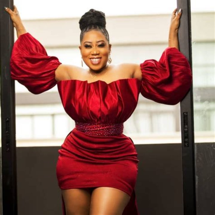 Nollywood Actress, Moyo Lawal Causes Trouble On Social Media With Her Twerking Video