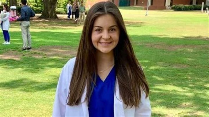 Nursing student shot dead by doctor exboyfriend who then kills self