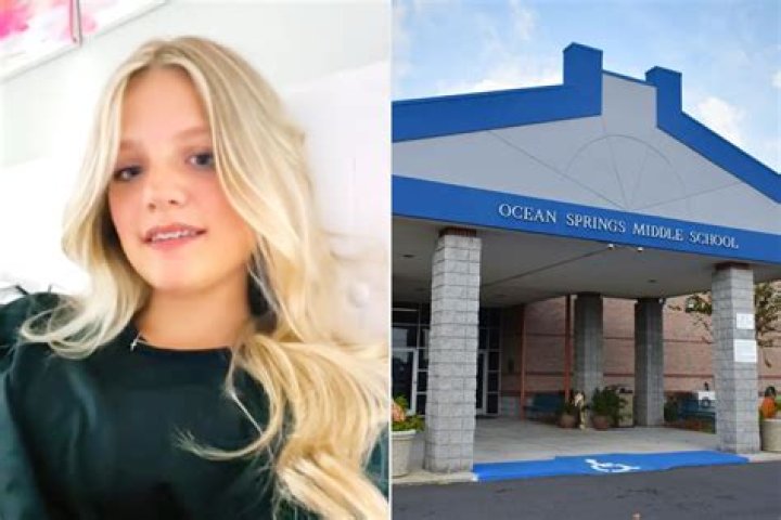 Ocean Springs Middle School students react to the inauguration ceremony