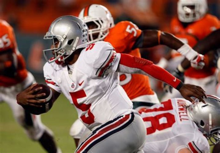 Ohio State quarterback Braxton Miller's new blond hair dye job Do you