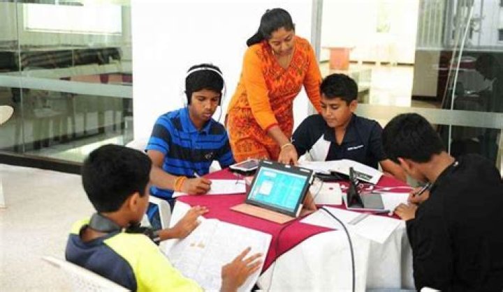 Online Teaching The New Era of Education System Home