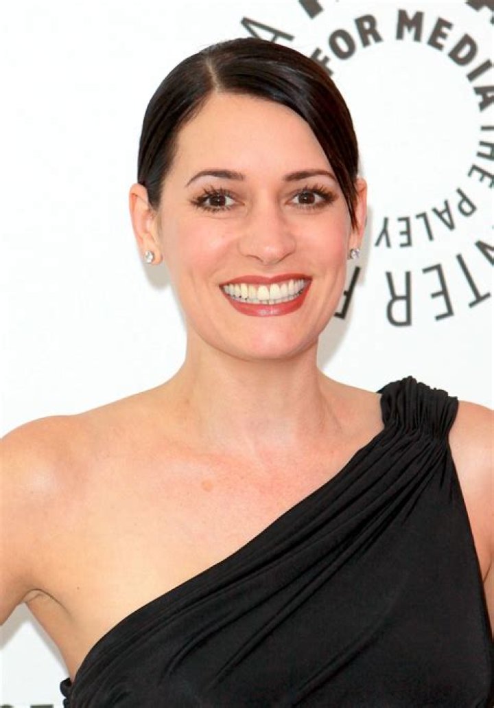 Paget Brewster Modern Family Wiki Fandom