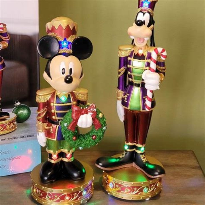 PAIR OF DISNEY CVS NUTCRACKERS MICKEY AND MINNIE MOUSE CHRISTMAS eBay