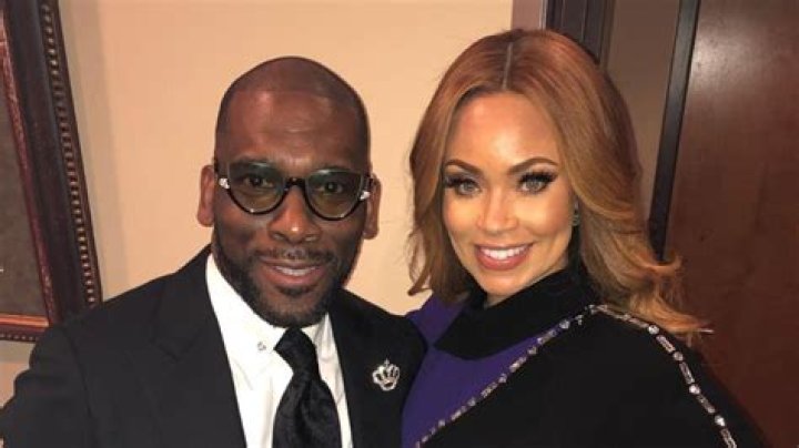 Pastor Jamal Bryant Net Worth, Bio, Age, Sister, Wife, Kids, Church