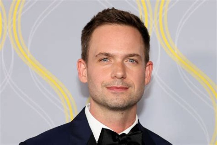 Patrick J Adams apologises for snap of woman who called him chunky