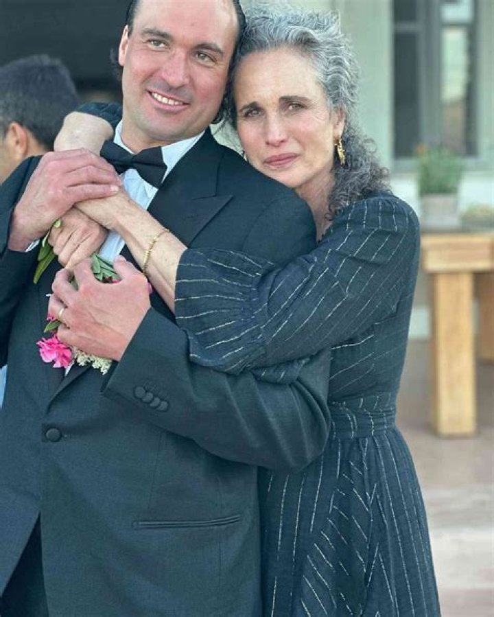 Paul Qualley Bio, Now Today 2022, Net Worth, Wife, Wikipedia, Remarried, Photos, Andie MacDowell