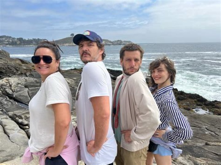 Pedro Pascal Daughter Rumor Girlfriend Age Gap And Family