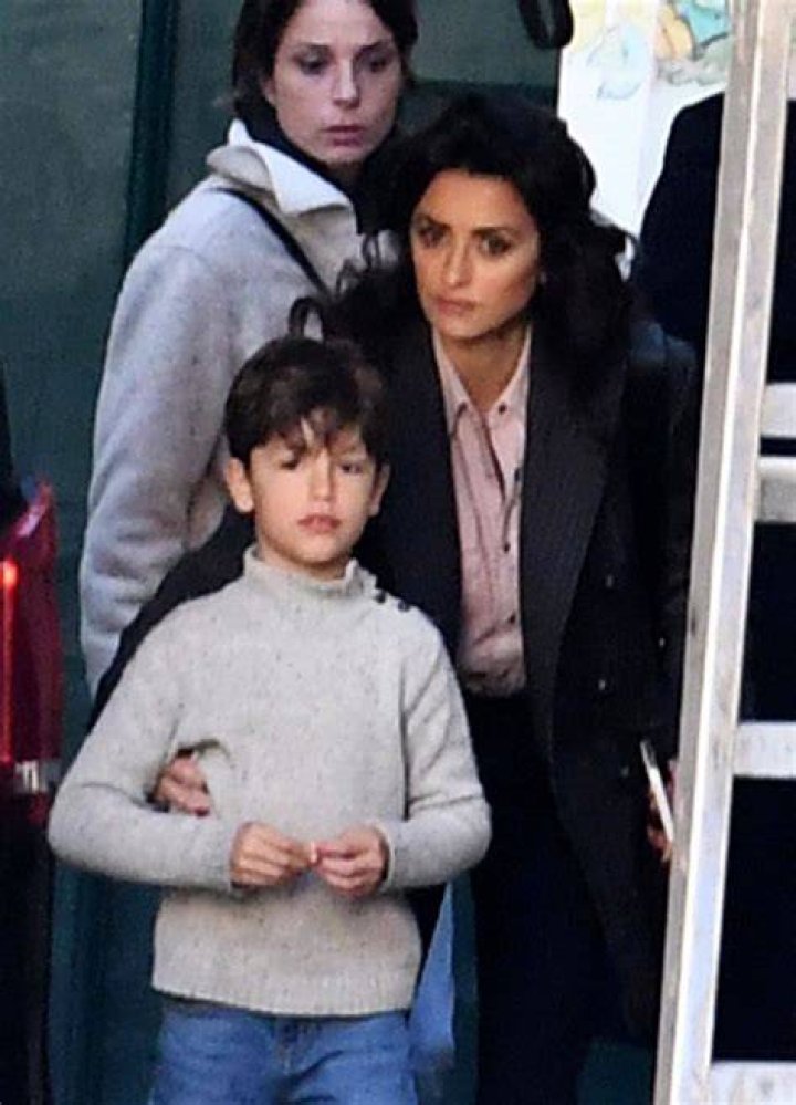 Penelope Cruz finally showed her 7year old son Leo in Public