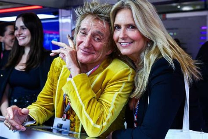Penny Lancaster, Rod Stewart&rsquo;s Wife 5 Fast Facts