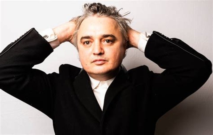 Pete Doherty's Babyshambles is unveiled... Model Lindi Hingston parades