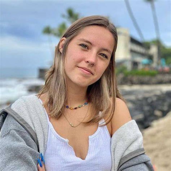 Peyton Coffee biography boyfriend, brother, net worth, life story (9/2023)