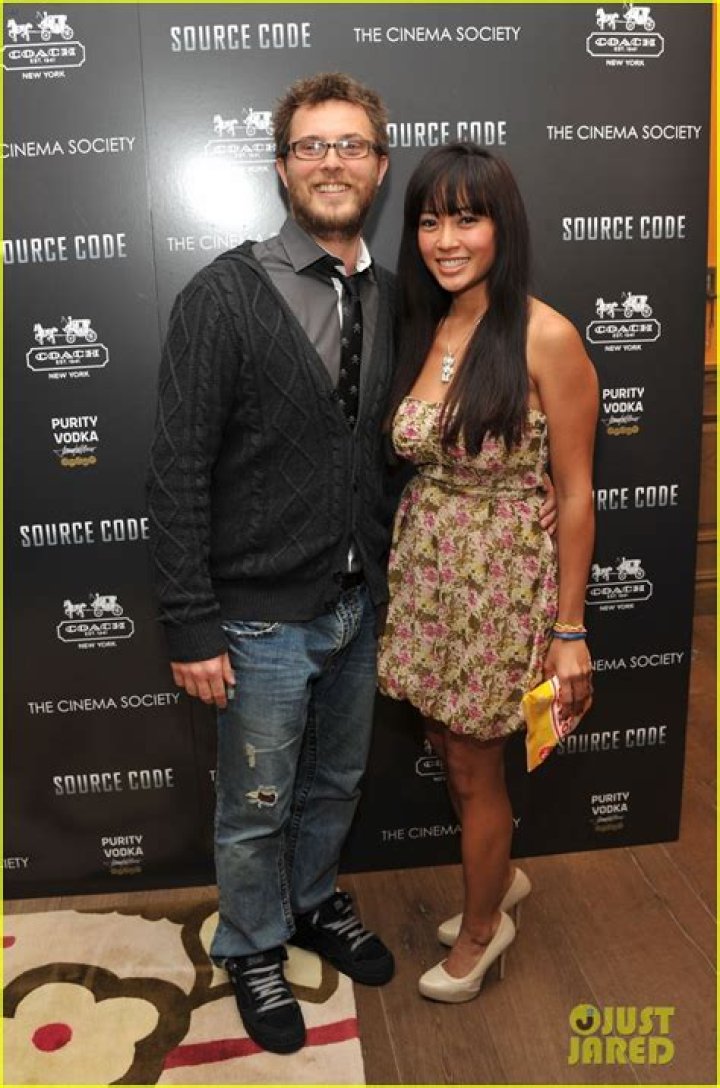 Photo duncan jones rodene wife pregnant 05 Photo 3574338 Just