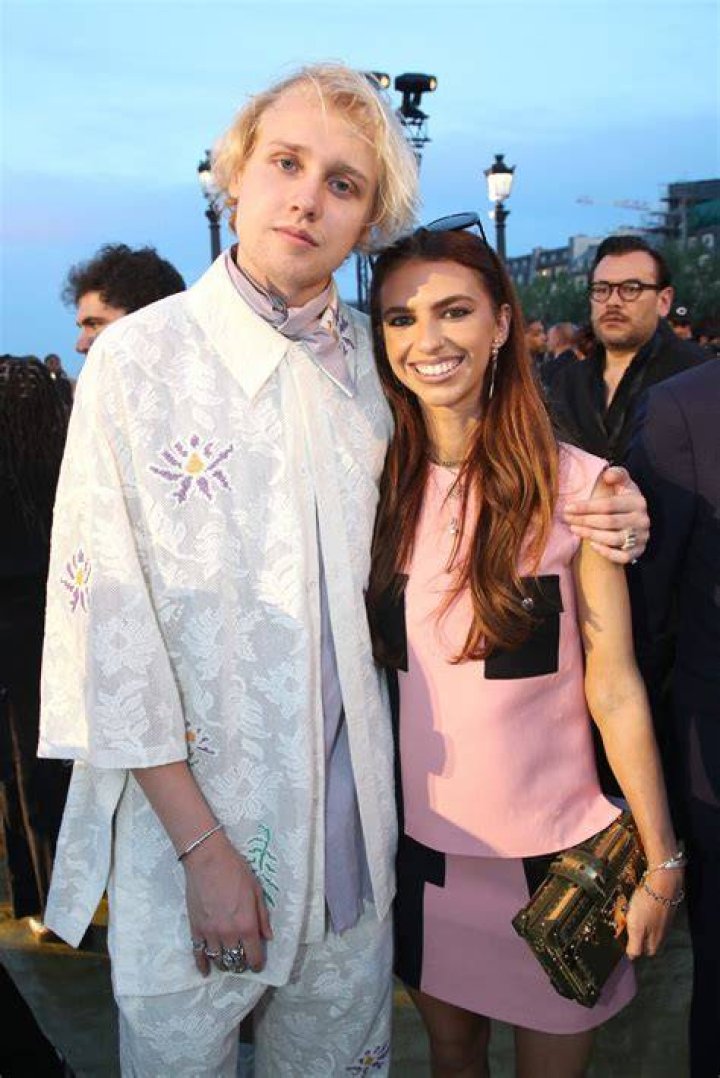 Photo Lucas Alexander Portman, le fils de N. Vodianova et son amie