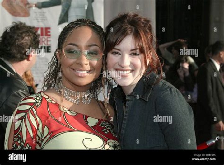 Photo raven symone anneliese van der pol spinoff rdmas 10 Photo