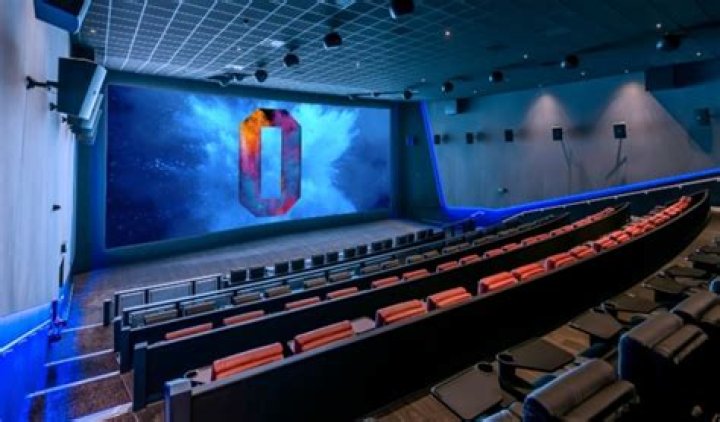 Picture Mazur at Odeon Leicester Square Photo 940553