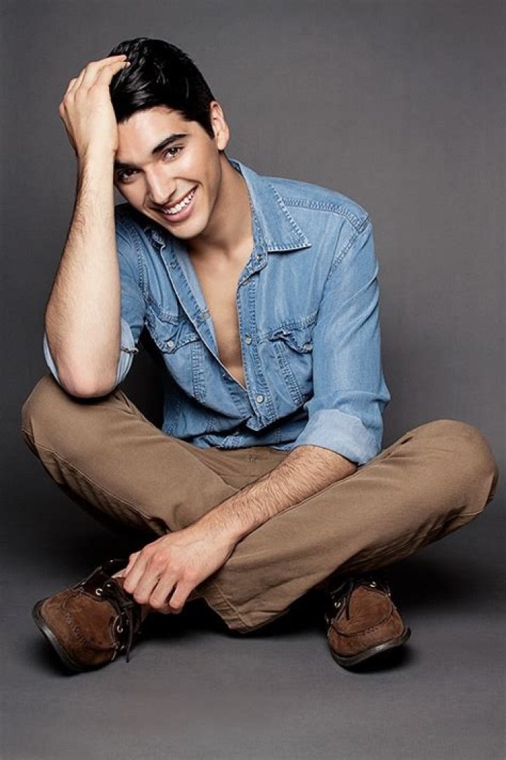 Picture of Taylor Zakhar