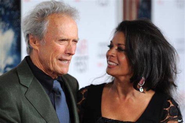 Pictures of Dina Eastwood