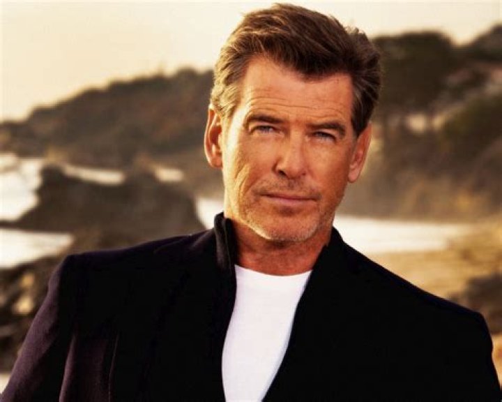 Pierce Brosnan wallpaper 1280x1024 2198