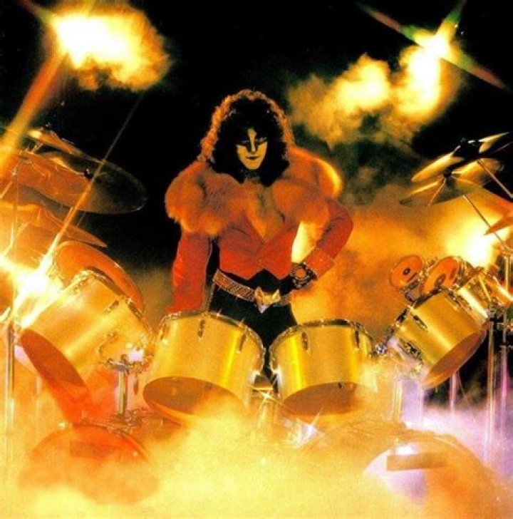 Pin by Bombers on KISS The Originals Kiss band, Kiss pictures, Kiss