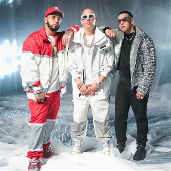 Pin en reggaeton