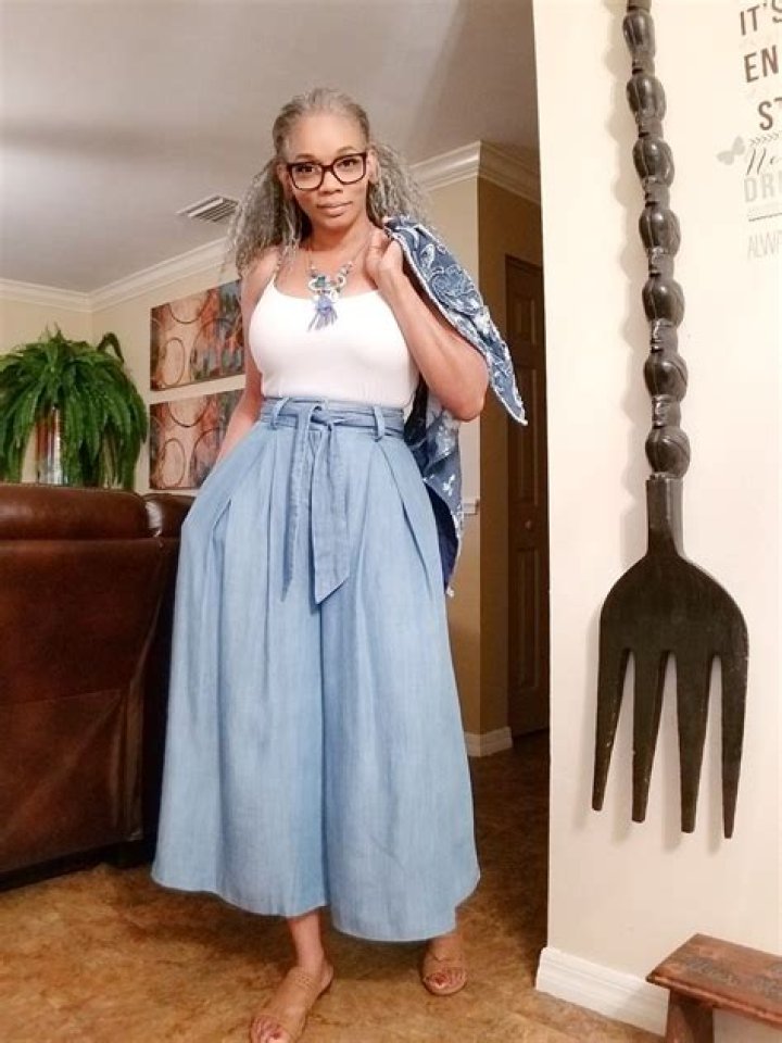 Pin on Goodwill fashion chic (45 years old)