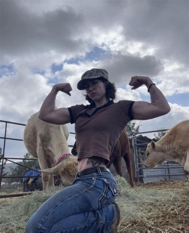 Posing leanbeefpatty