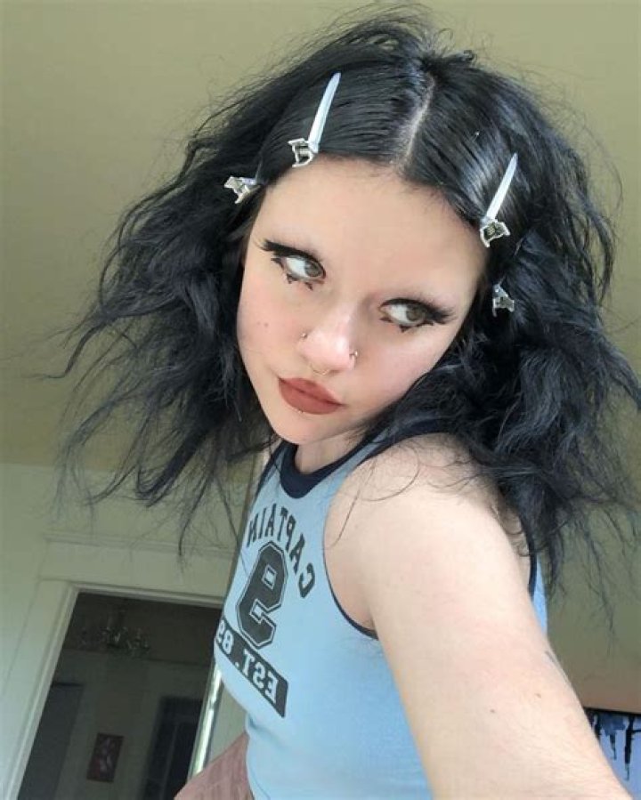 Posted by theclassyminxx Pixwox