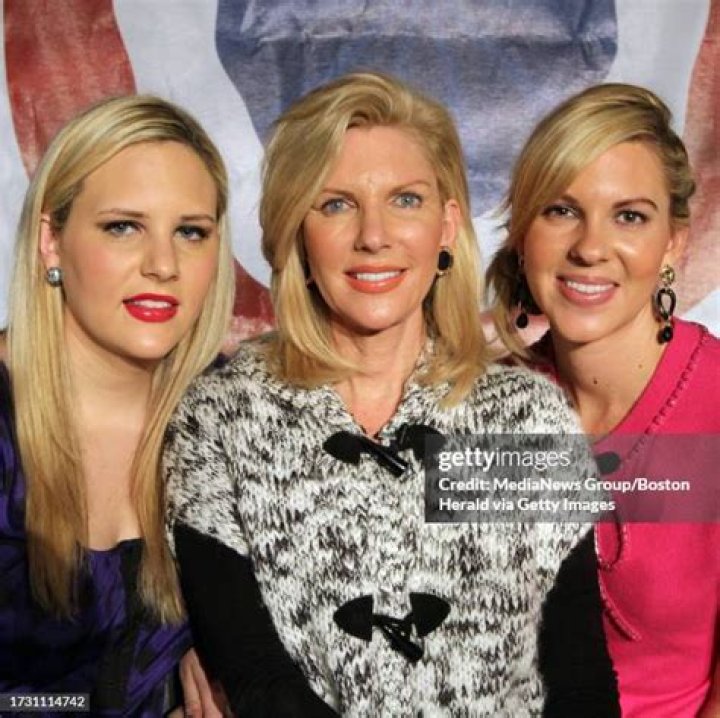 Presidential Daughters CBS News