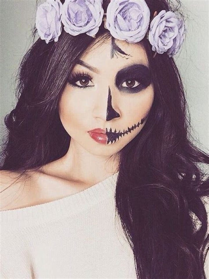 Pretty half sugar skull makeup Halloween Makeup Diy Easy, Halloween