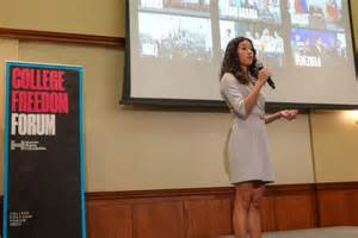 Pulitzerwinning writer apologises for remarks on Trump spokeswoman
