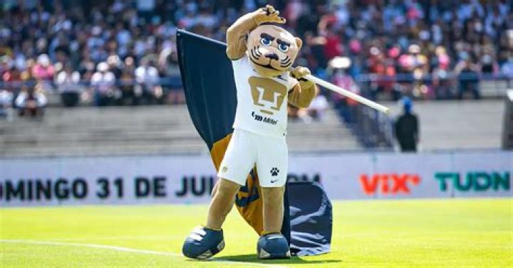 Pumas busc&oacute; a Don Beto, fan&aacute;tico que cre&oacute; la porra "&iexcl;C.U, C.U, Pumas!"