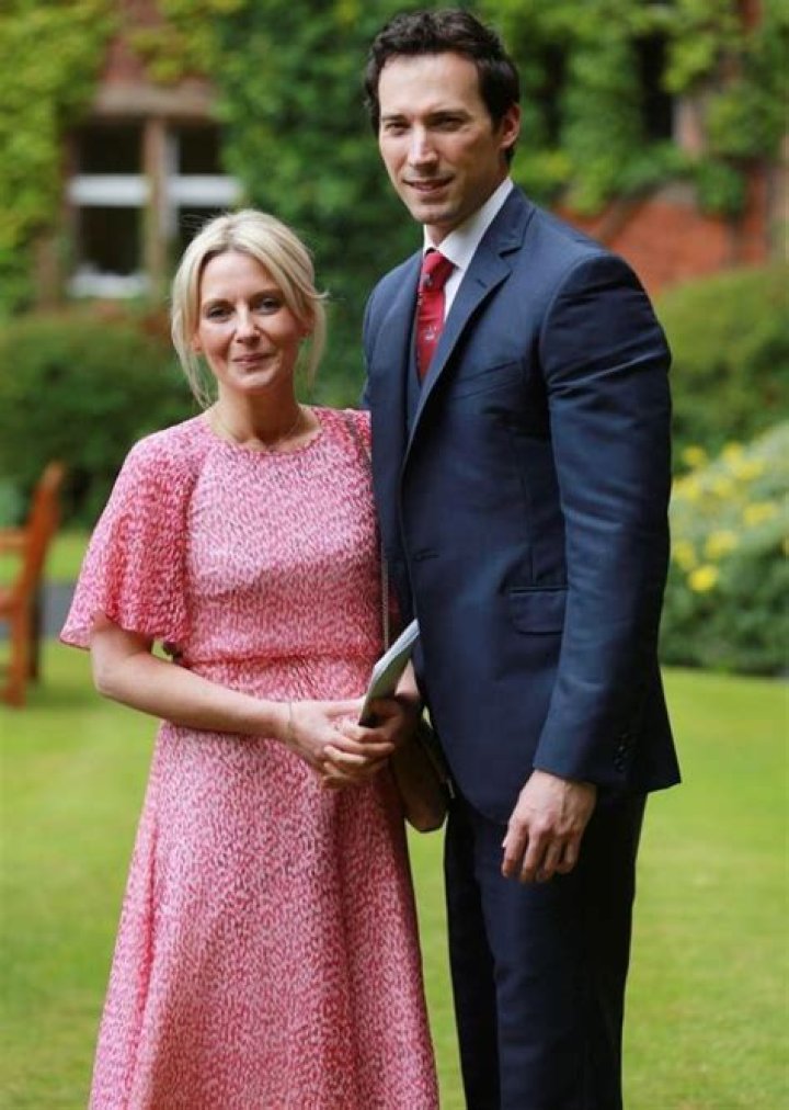 Quick Celeb Facts David Caves Age, Wife, Married, Net Worth, Height, Partner, Wedding & More
