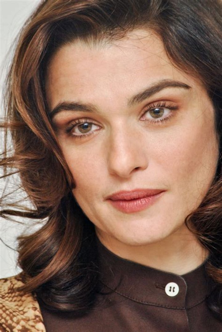 Rachel Weisz Youth Press Conference Portraits in Los Angeles &bull; CelebMafia