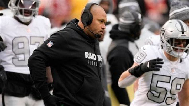 Raiders Antonio Pierce weighs in on linebackers Silver And Black Pride