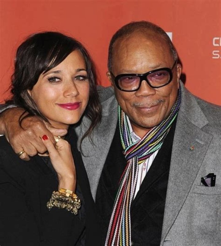 Rashida Jones Age, Net Worth, Boyfriend Revealed?